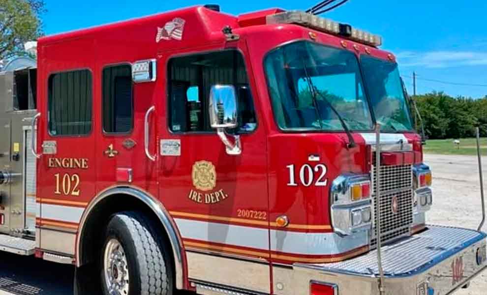 El Gobierno de San Carlos Centro otorgó un millonario aporte a Bomberos para incorporar una autobomba