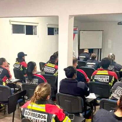 Bomberos Voluntarios de Esquel se capacitaron en el uso táctico de cámaras térmicas