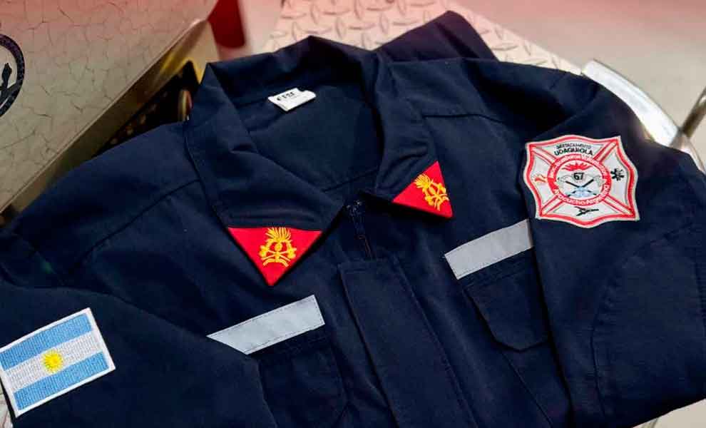 Bomberos Voluntarios de Ayacucho renovó su indumentaria operativa y de gala