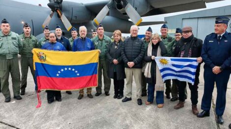 Uruguay despachó un avión Hércules con las primeras 15 toneladas de ayuda humanitaria para Venezuela