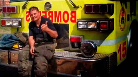 Morón: falleció un bombero tras descompensarse durante un incendio estructural