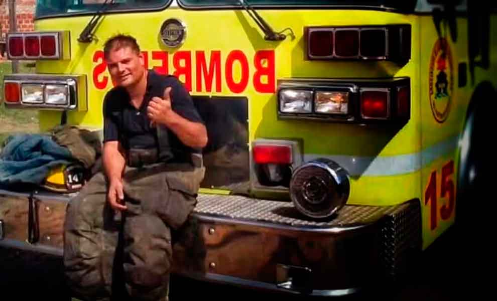 Morón: falleció un bombero tras descompensarse durante un incendio estructural