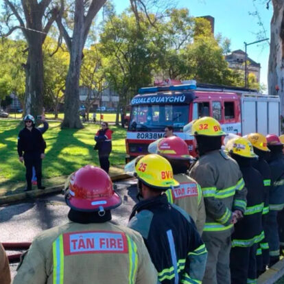 Bomberos de la Regional III se capacitaron en maniobras de abastecimiento hidráulico