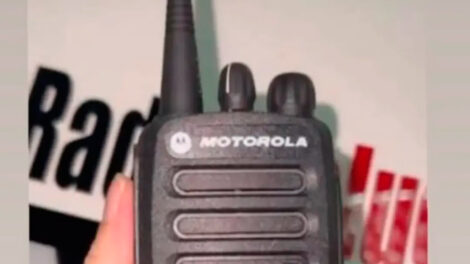 El dispositivo robado es un equipo Motorola fundamental para la recepción de alertas de emergencia en el partido