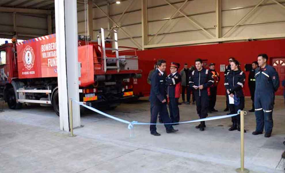 Bomberos Voluntarios de Funes celebraron 30 años de vida