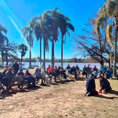 Bomberos de Escobar dictaron un taller de RCP y primeros auxilios en el Club de Remo