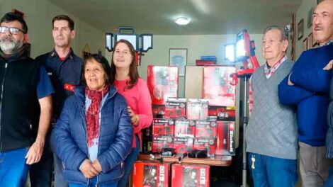 Bomberos Voluntarios de Esquel incorporan reflectores LED portátiles
