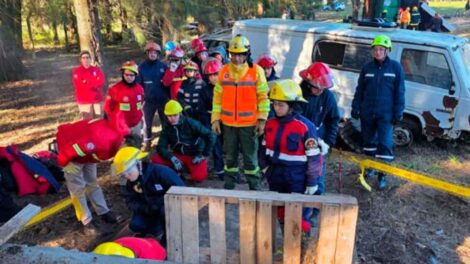 Bomberos Voluntarios de Villa Gobernador Gálvez encabezaron una capacitación regional