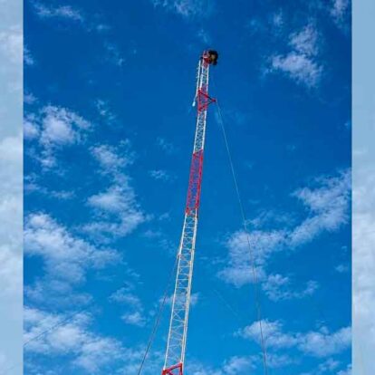 Bomberos de Alicia instalan una nueva antena para optimizar sus comunicaciones
