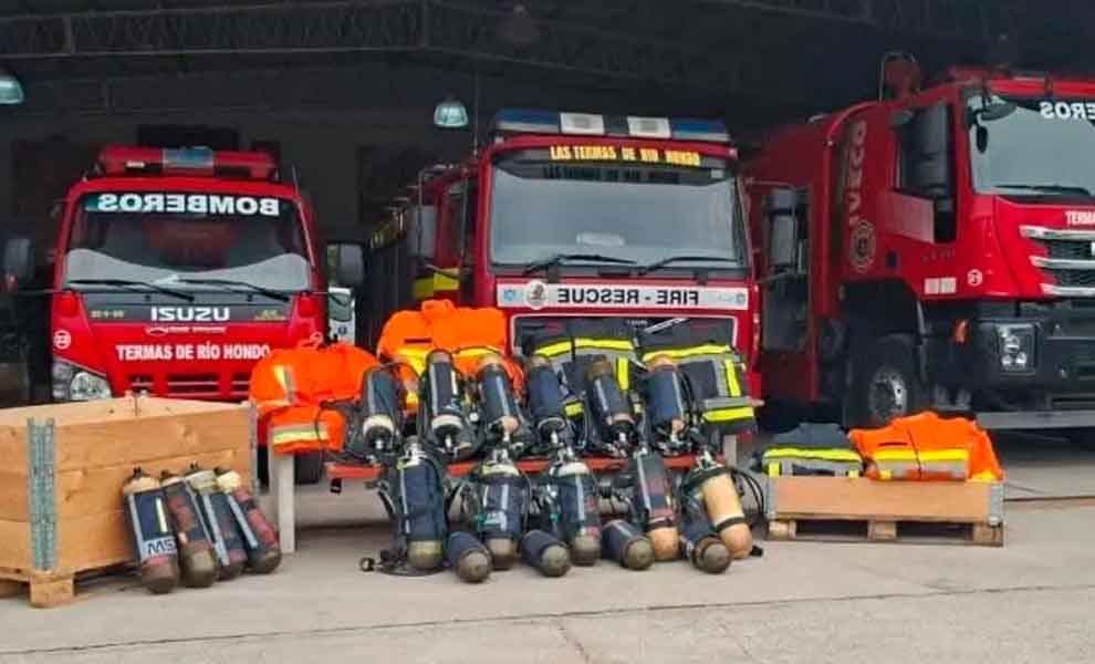 Los Bomberos Voluntarios de Las Termas recibieron una donación desde Bélgica