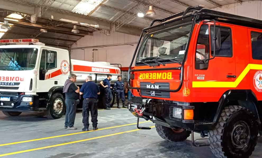 General Pico presentó una histórica unidad forestal 4x4 y una cisterna pesada