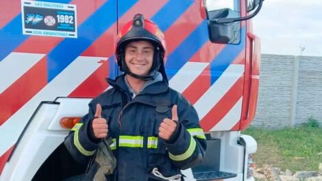 Brindaron un emotivo acompañamiento a un bombero en proceso de recuperación