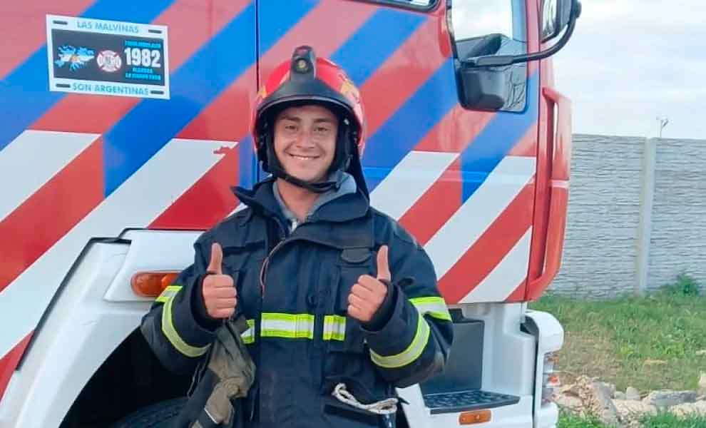 Brindaron un emotivo acompañamiento a un bombero en proceso de recuperación