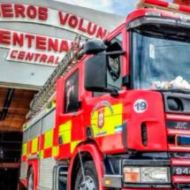 Bomberos de Centenario denunciaron agresiones durante un incendio
