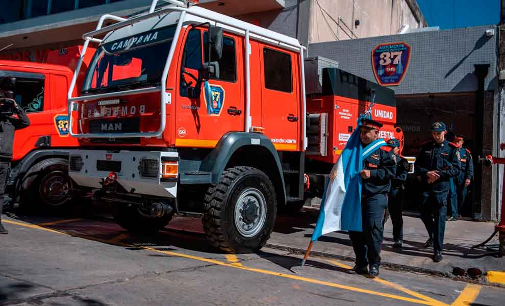 Bomberos de Campana celebraron su aniversario con la presentación de nuevas unidades