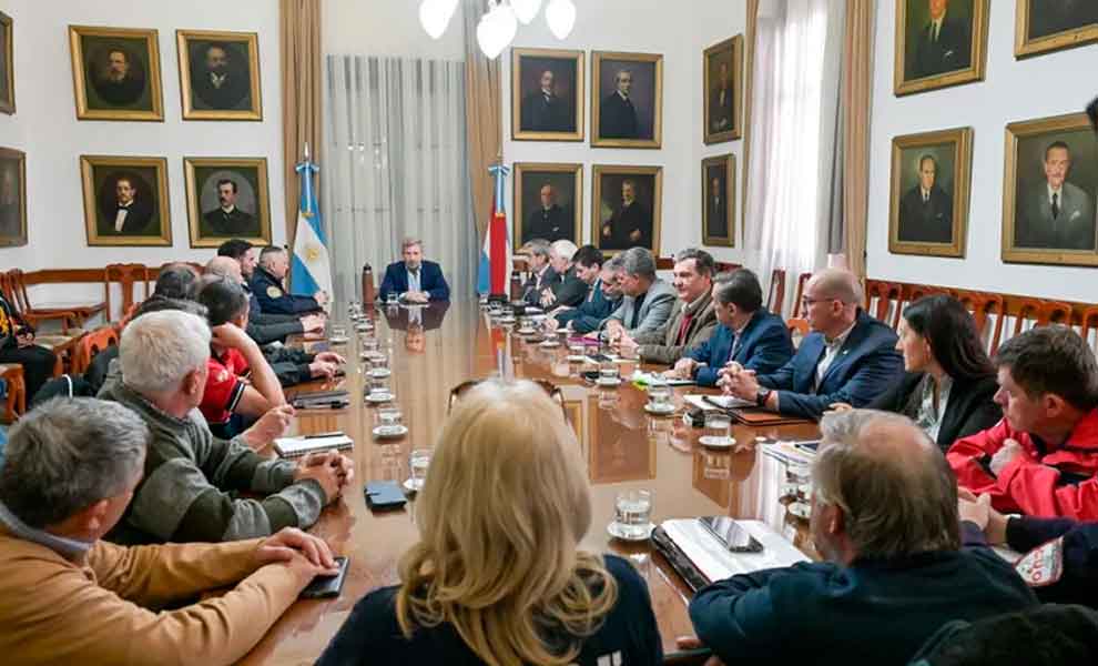 El gobierno de Entre Ríos acordó un plan de trabajo con la Federación de Bomberos