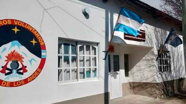 Bomberos sumaron equipamiento técnico y proyectan la remodelación integral de su cuartel