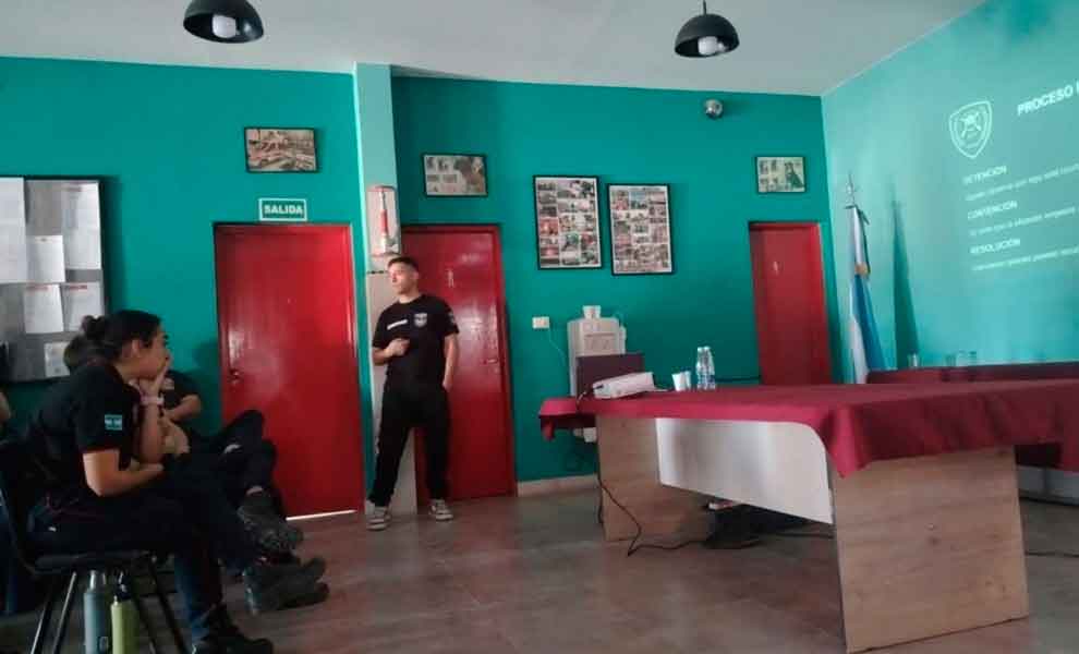 Bomberos Voluntarios de Chubut se capacitaron en protocolos de intervención ante incendios carcelarios