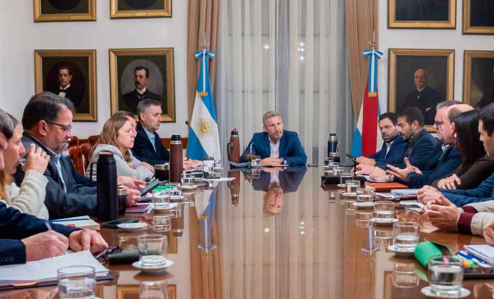 El Gobierno de Entre Ríos regularizó el pago de deudas con los bomberos voluntarios