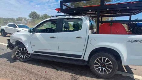 Una camioneta de Bomberos protagonizó un choque en la Ruta 205
