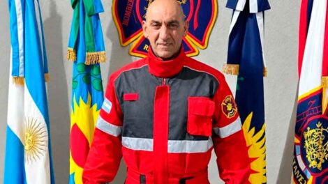 Bomberos Voluntarios de La Matanza sumaron indumentaria para la brigada de rescate
