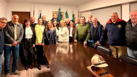 Bernal: una mujer asume por primera vez la presidencia de la Asociación de Bomberos