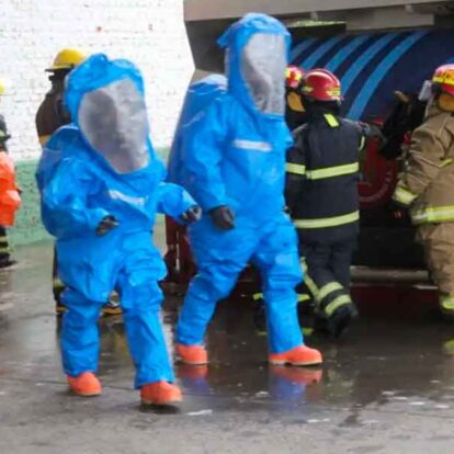 Bomberos de Neuquén y Río Negro se capacitaron en la gestión de materiales peligrosos