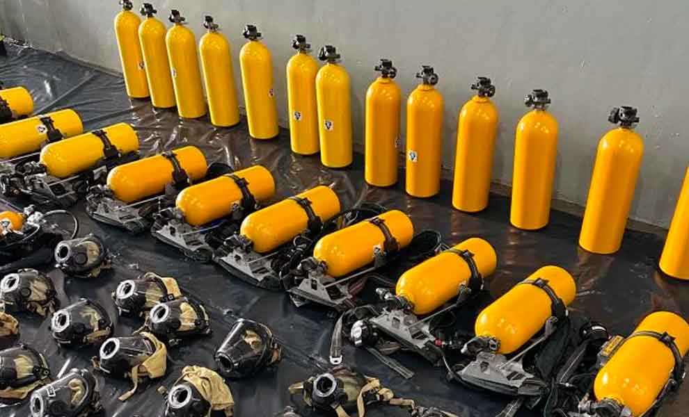 Bomberos pusieron en funcionamiento equipos donados desde Canadá