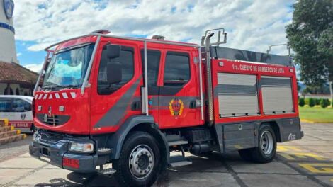 Entrega de carro B-1 recuperado tras ser afectado durante el combate de incendios forestales