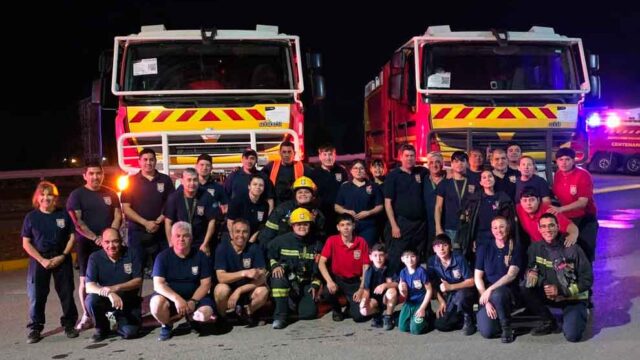 Bomberos Voluntarios de Centenario presentó dos nuevos camiones 4x4