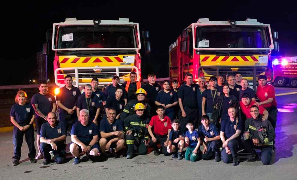 Bomberos Voluntarios de Centenario presentó dos nuevos camiones 4x4