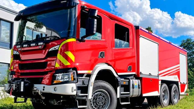Bomberos Voluntarios de Villa La Angostura concretaron la compra de un nuevo camión
