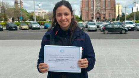 Reconocieron a la bombera de El Peligro que viajó a Venezuela para participar en tareas de rescate