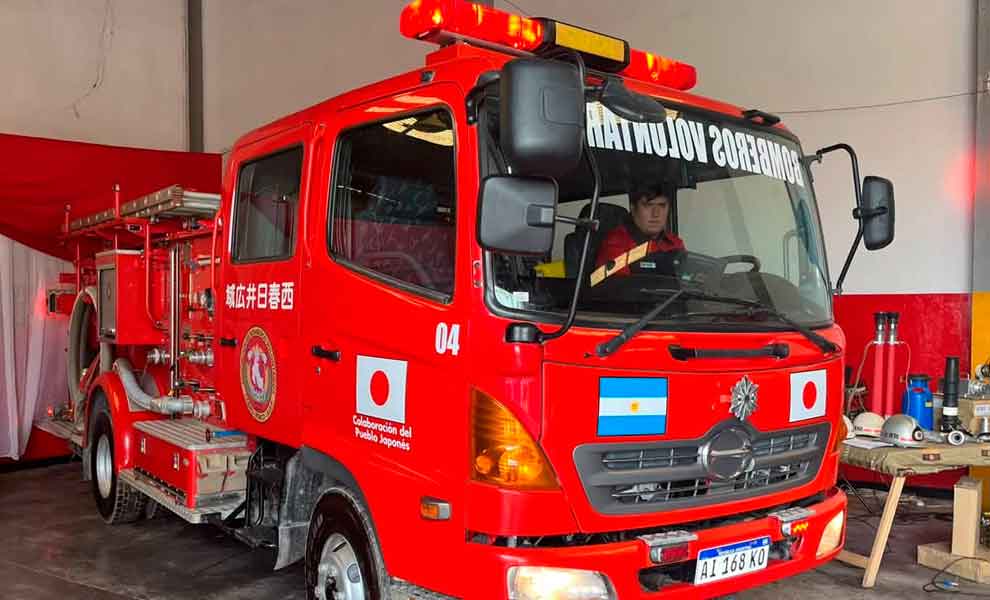 El Gobierno de Japón donó una autobomba a los Bomberos Voluntarios de Ciudad Perico en Jujuy